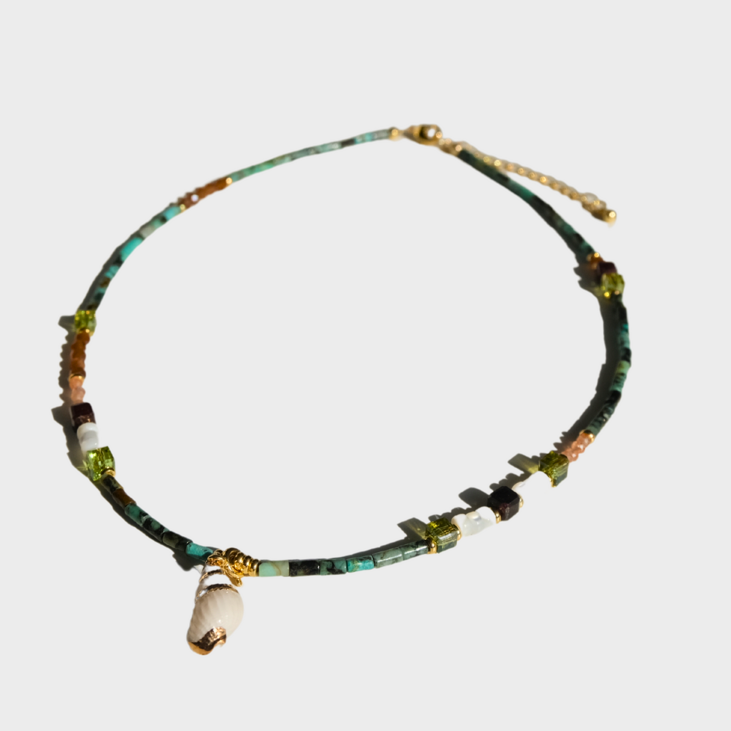 African pine necklace with shell