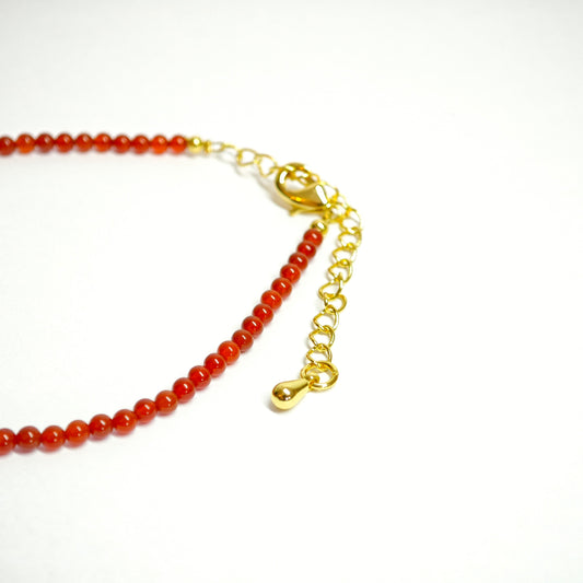 Dünnes Armband aus rotem Achat