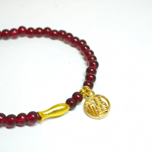 Granat-Armband „Goldfisch & Glück“