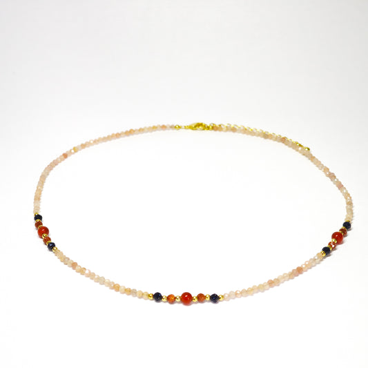 Zirkonkette mit Achat und Sandstein